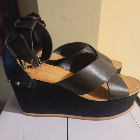 Dolce Vita Dalrae Wedge Sandal - Picture 2 of 5